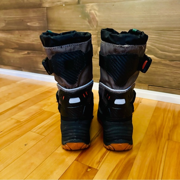 EUC Kids Kamik Snow Boots - Waterproof, Insulated (Size 2) - Picture 4 of 8